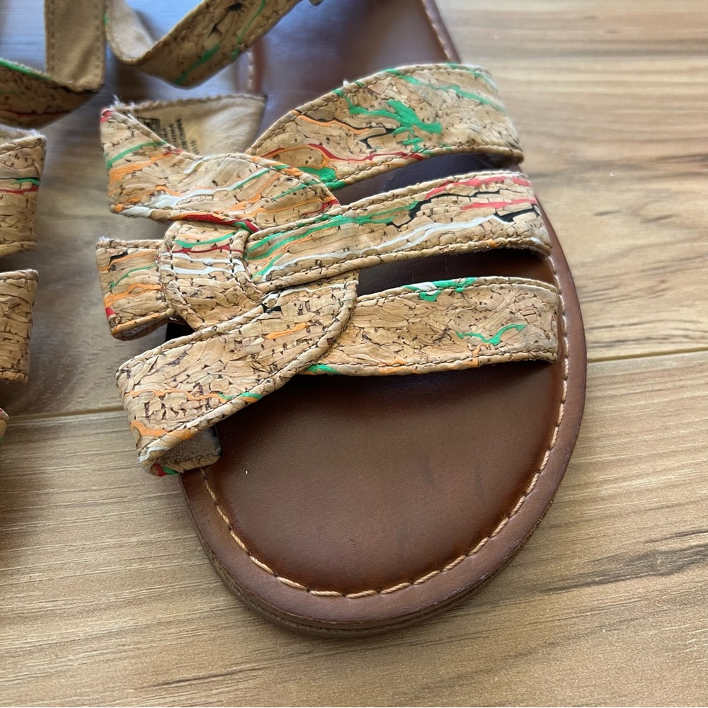 TOMS |โ Beige & Red Cork Zoe Sandal - Picture 5 of 11